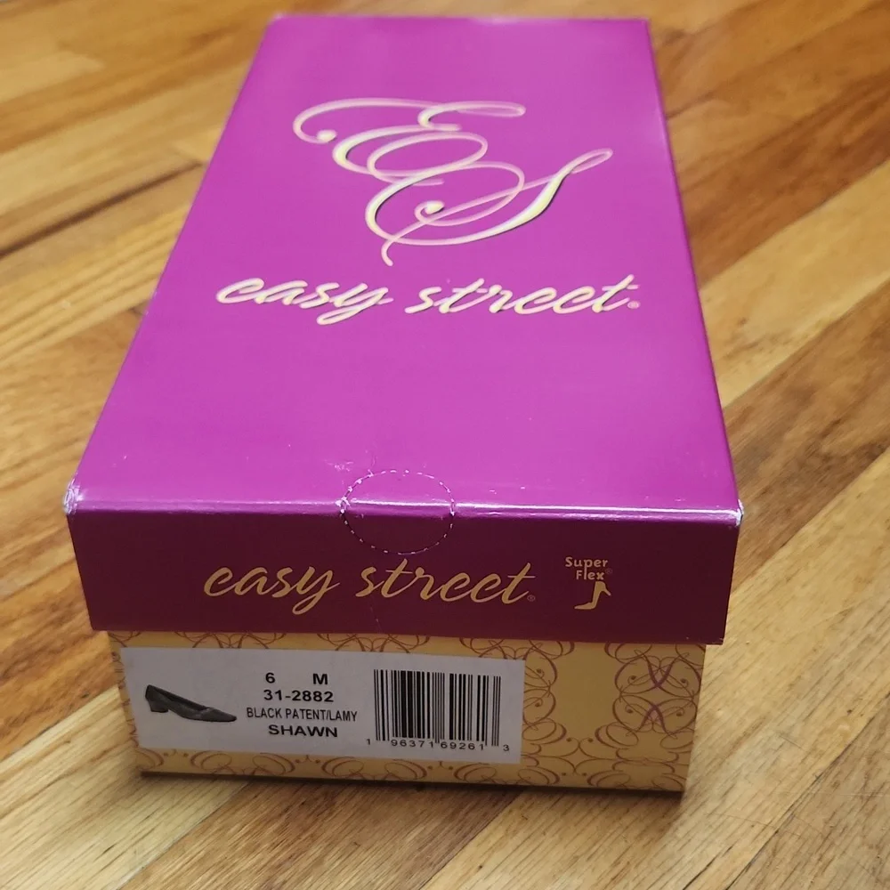 Easy Street Women's Black Flats, NWT - Picture 10 of 12